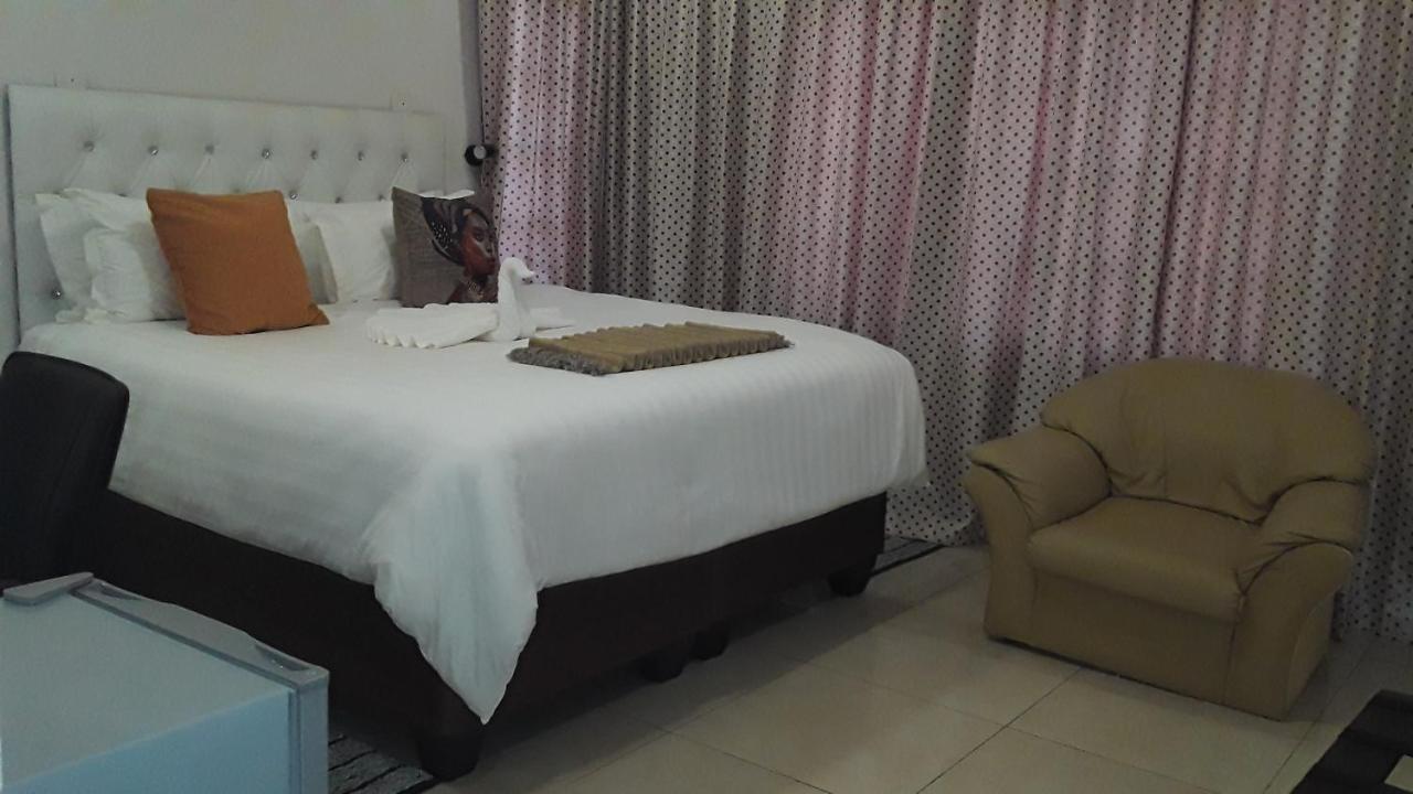 Rest & Digest Bed & Breakfast Serowe Eksteriør bilde